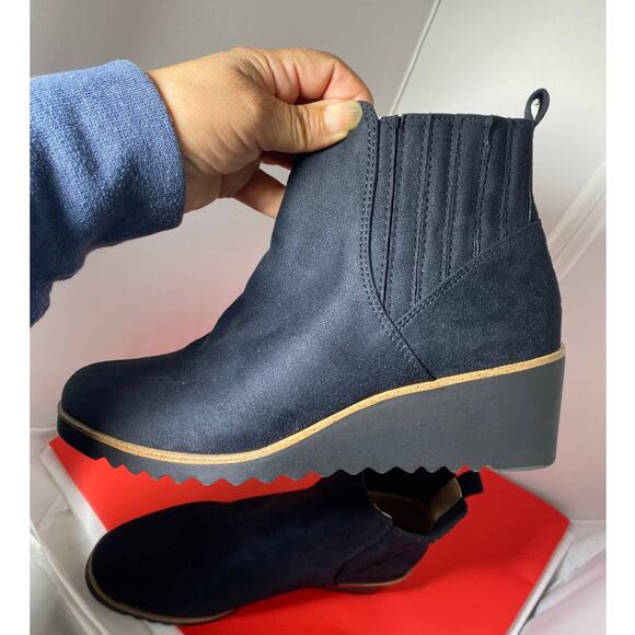 LIFE STRIDE VELOCITY Womens Black Pull Tab Round Toe Wedge Booties 9.5 M NWT - Picture 10 of 10